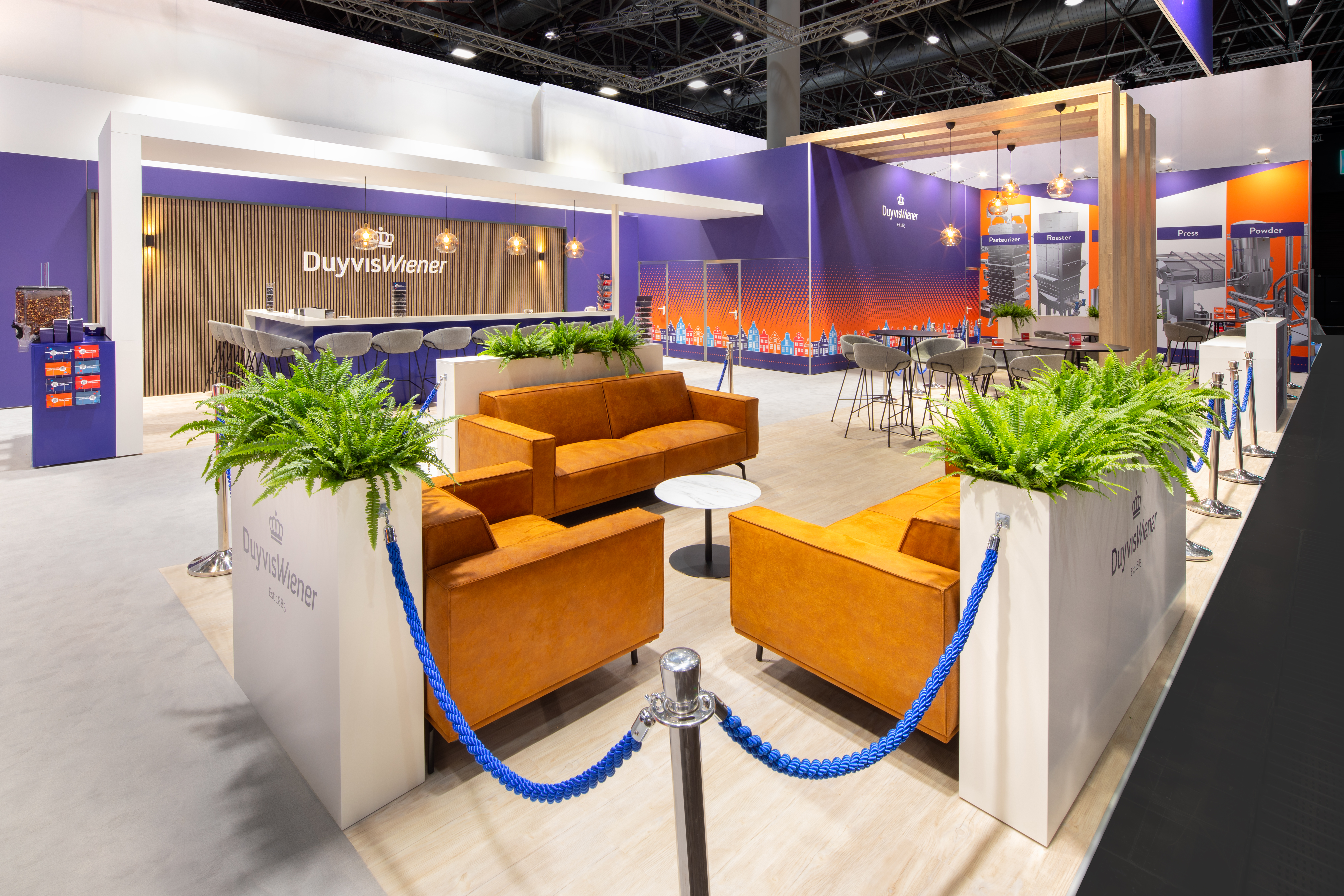 Beursstand van Duyvis gebouwd door Expovorm in Düsseldorf, net voor oplevering, voorbeeld van projecten voor standbouwer-vacature.